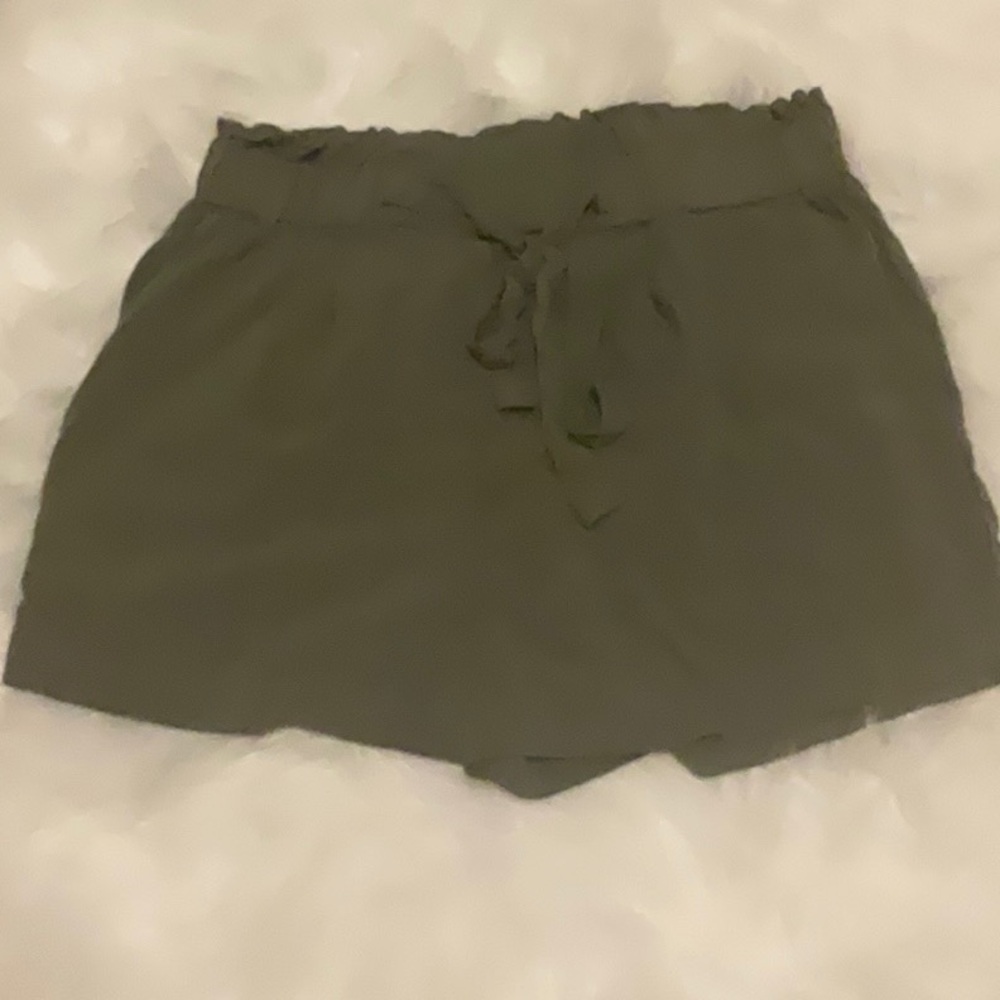 High Waist Olive Green Shorts with Elastic Waistband